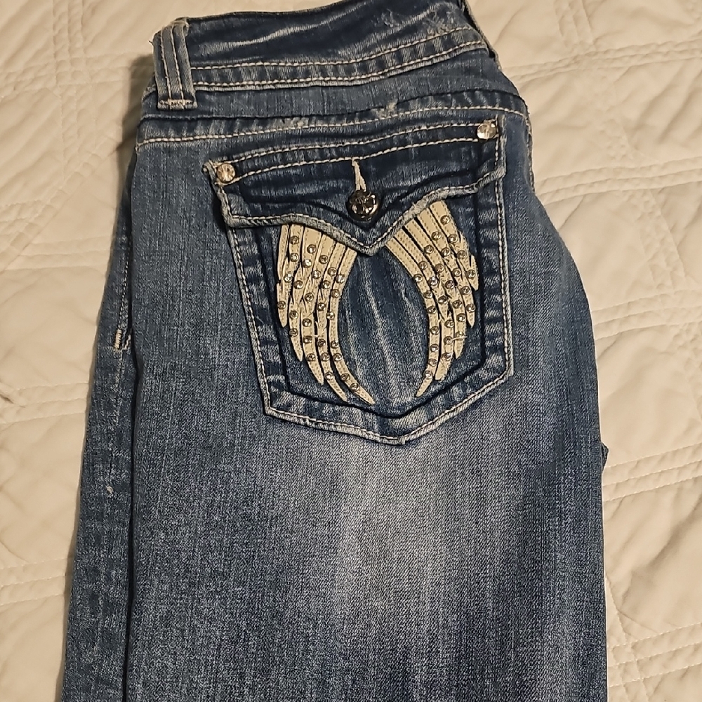 Women's Blue Jeans with Embellished Pocket